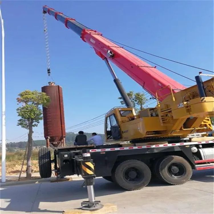 宜州80吨吊车出租多少钱